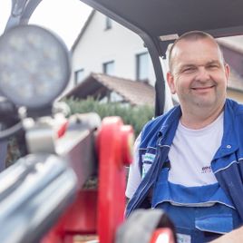 Mitarbeiter , Gabelstapler , Nehring Sanitär und Heizungsteching